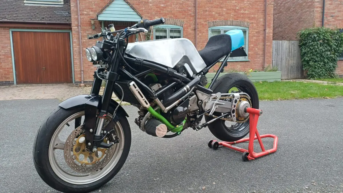 A Close Look at a UK Owner's Turbocharged Bandit 400 Build