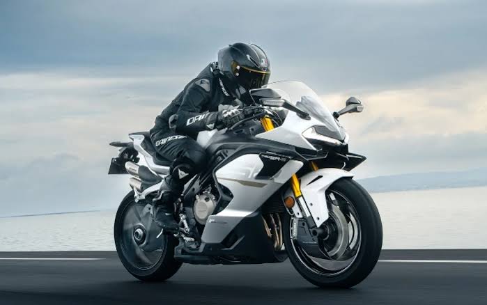 CFMOTO、スポーツ「750SR-S」でRed Dot Award 2026受賞 デザイン力で世界に存在感