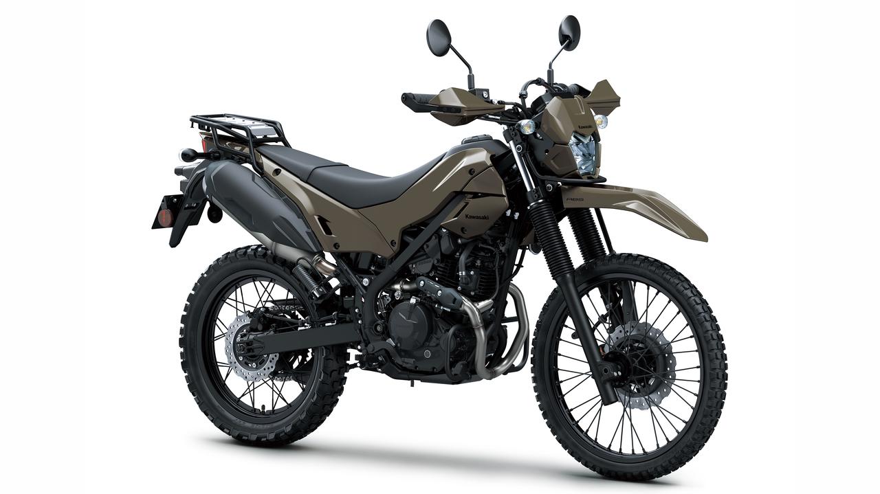 カワサキ「KLX230 DF」が2026年モデル国産車で登場 税込68万2000円のシェルパ派生