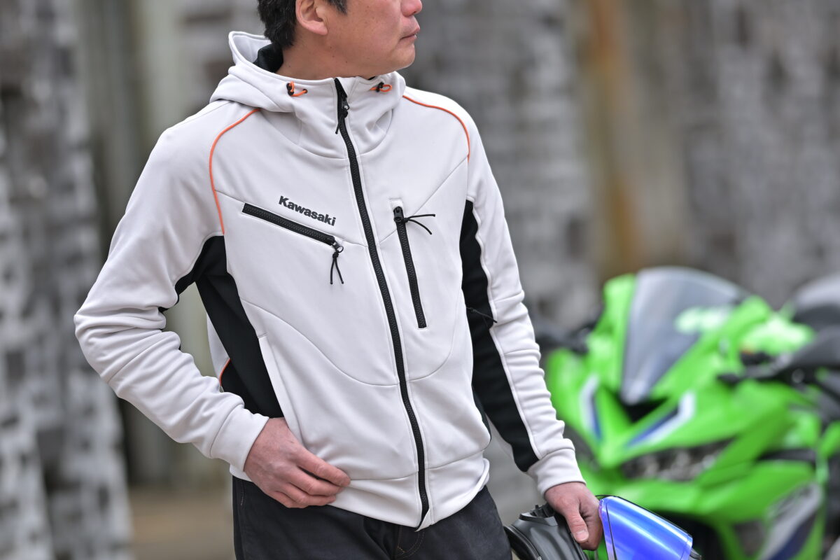Kawasaki Launches a Riding Track Jacket That Doesn't Look Like Riding Gear, Priced at ¥33,000