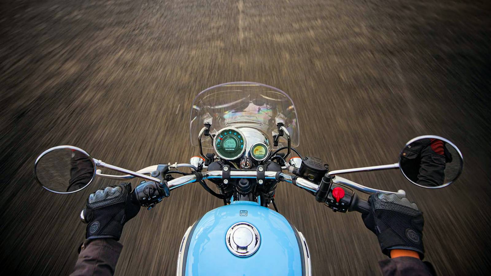 Royal Enfield's 2026 Meteor 350 Charms with Refreshingly Simple Cruising