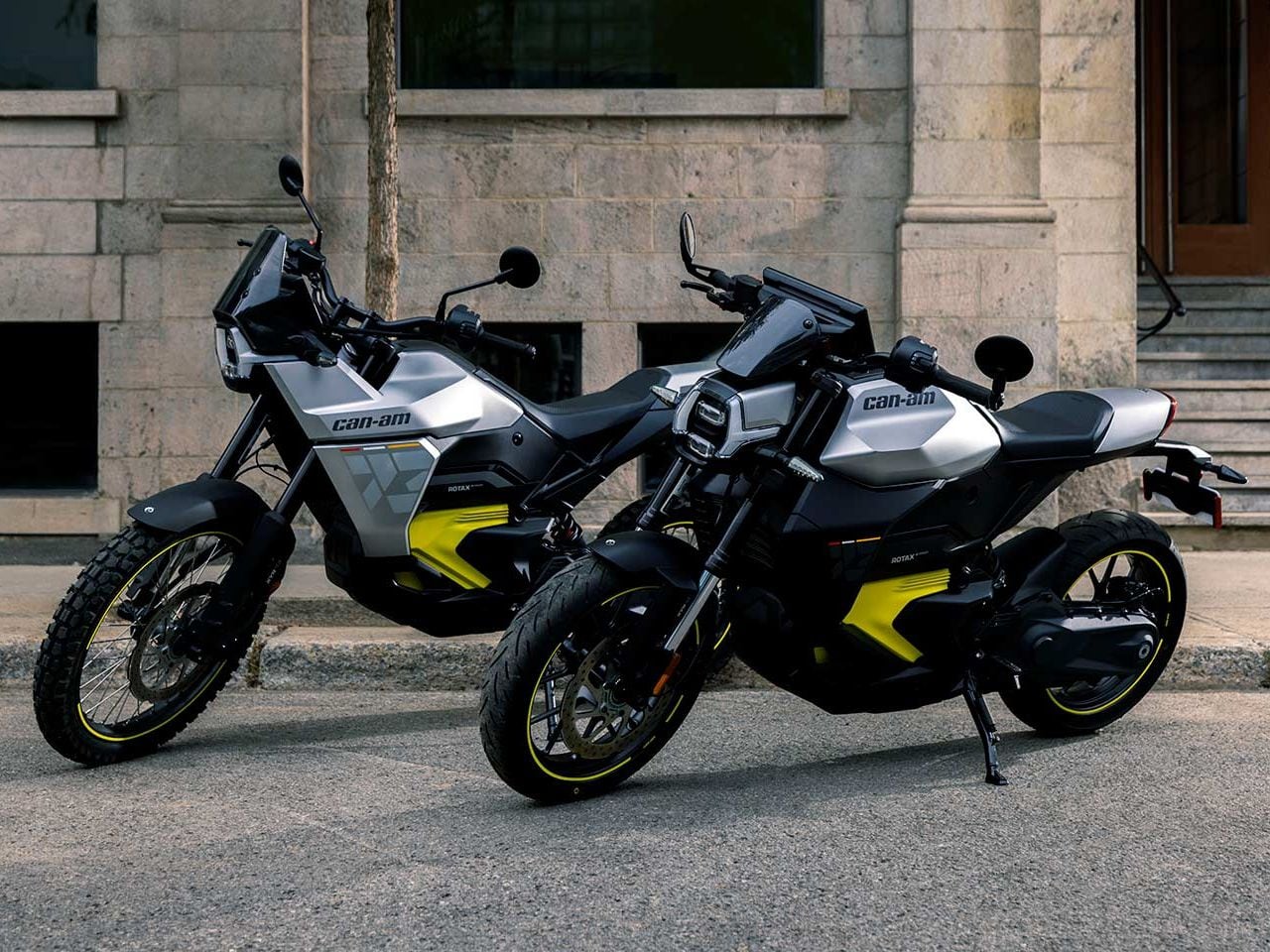 Can-Am Cuts Pricing on Its Pulse Electric Naked, With 47 HP and a 3.8-Second 0-60