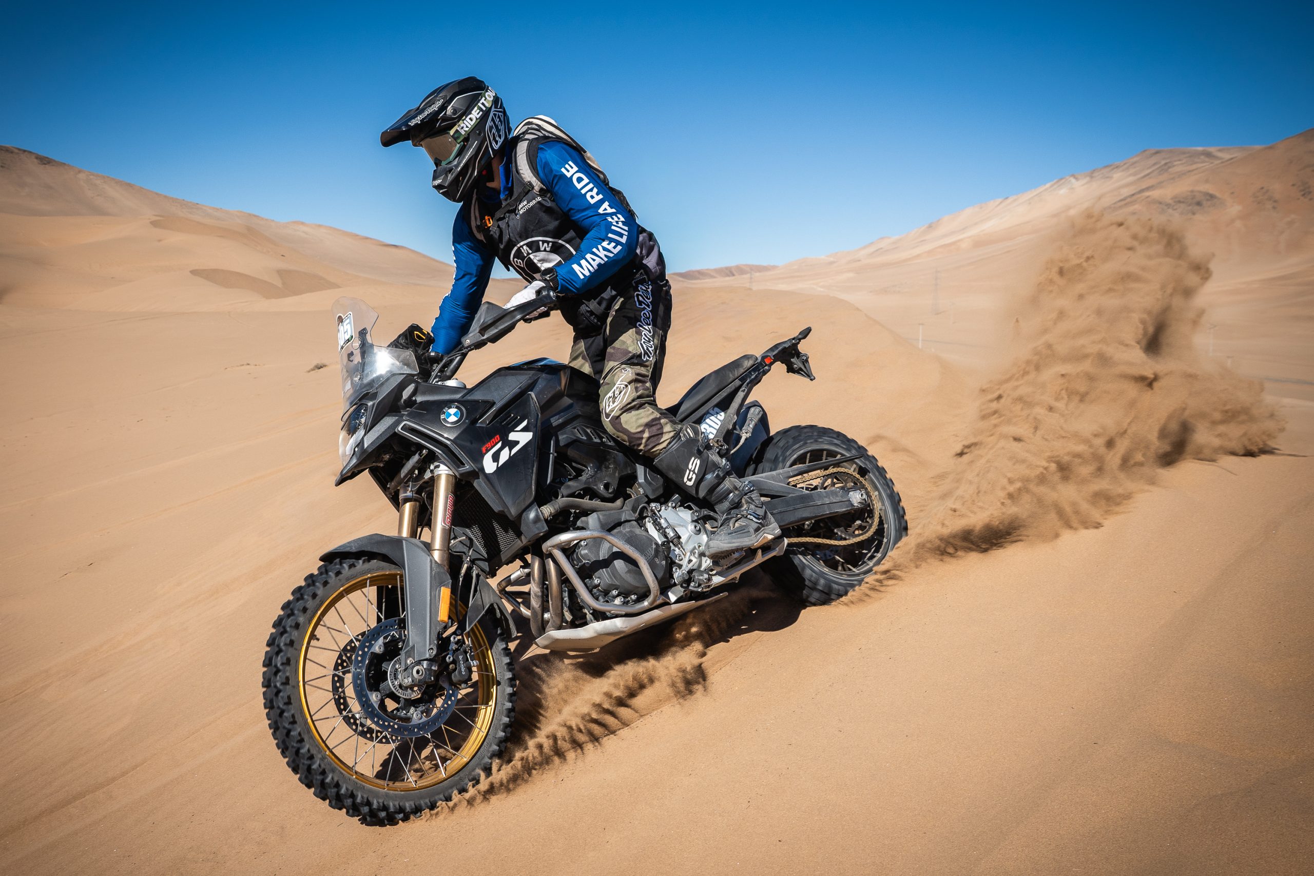 チリのアチョンド、BMW F900GSで砂漠3連覇 Rally Desafío del Desierto制す