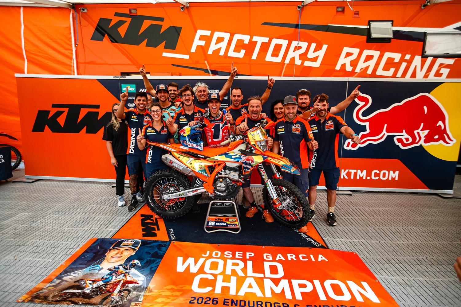 Garcia Clinches Third Consecutive EnduroGP World Title in France
