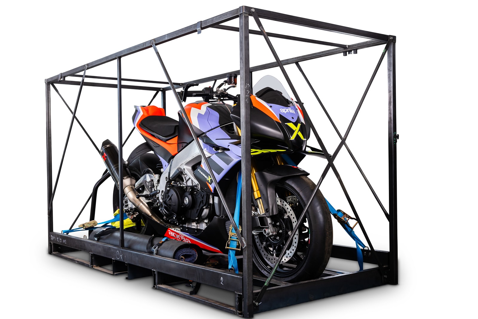 世界屈指の希少ハイパーネイキッド「Aprilia Tuono X」がカナダで競売へ