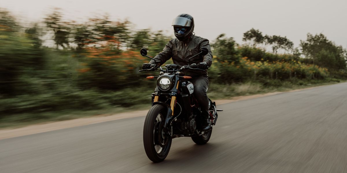 NSW Mandates Gloves and Hi-Vis Gear for Learner Motorcyclists