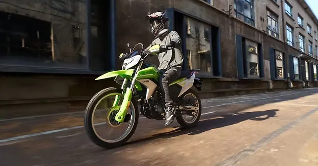 CFMOTO「Dual 250」マレーシア登場、21/18インチの軽量デュアルスポーツ