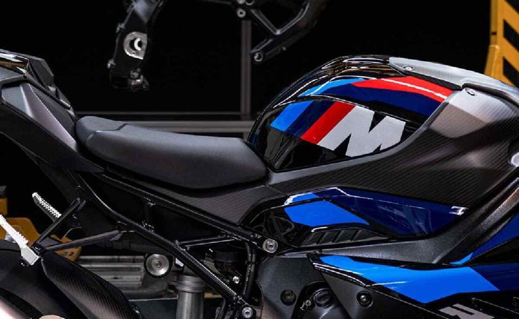BMW、2027年型「M 1000 RR」を開発中 WSBKでドゥカティ打倒を狙う