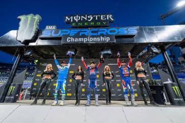 Hunter LawrenceがDenver SXを制覇 王者まで1ポイント差で最終戦へ