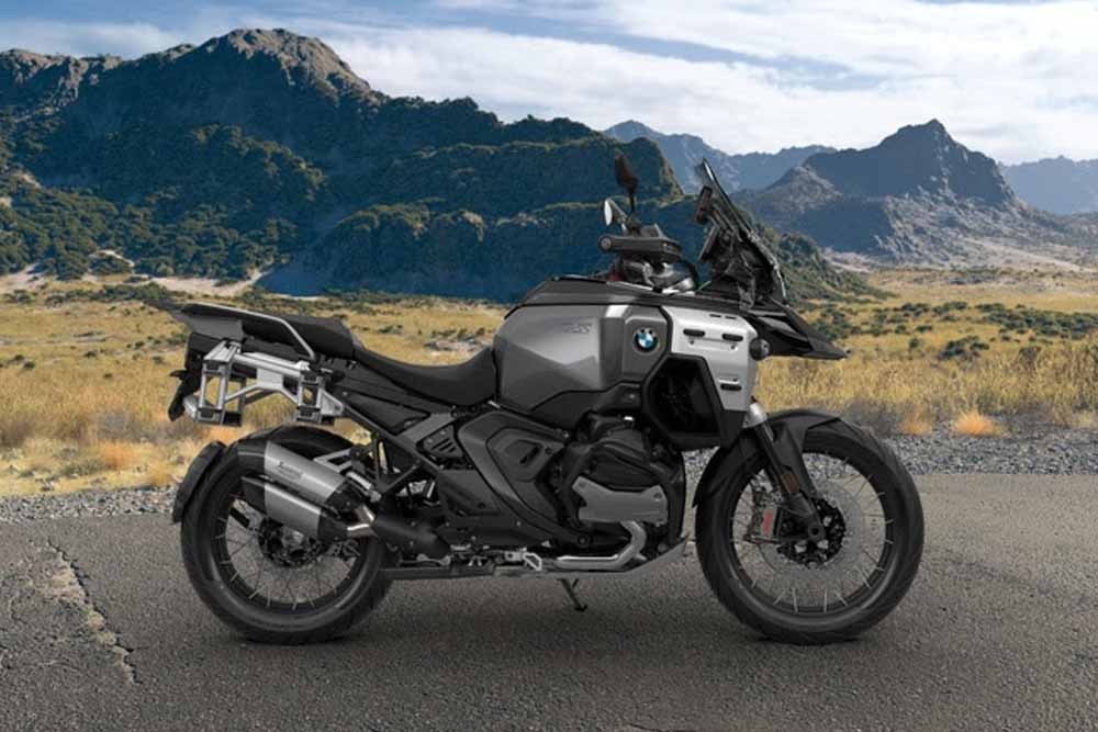 BMW「R 1300 GS Adventure」に新色トリプルブラックASA、ブラジルで拡充