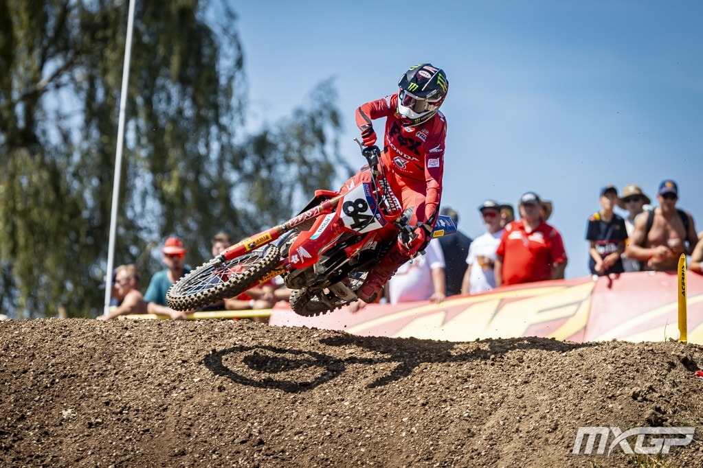 Herlings Grabs the MXGP Championship Lead at the Loket Round